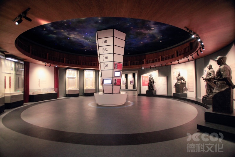 如何設計展廳的過渡空間？